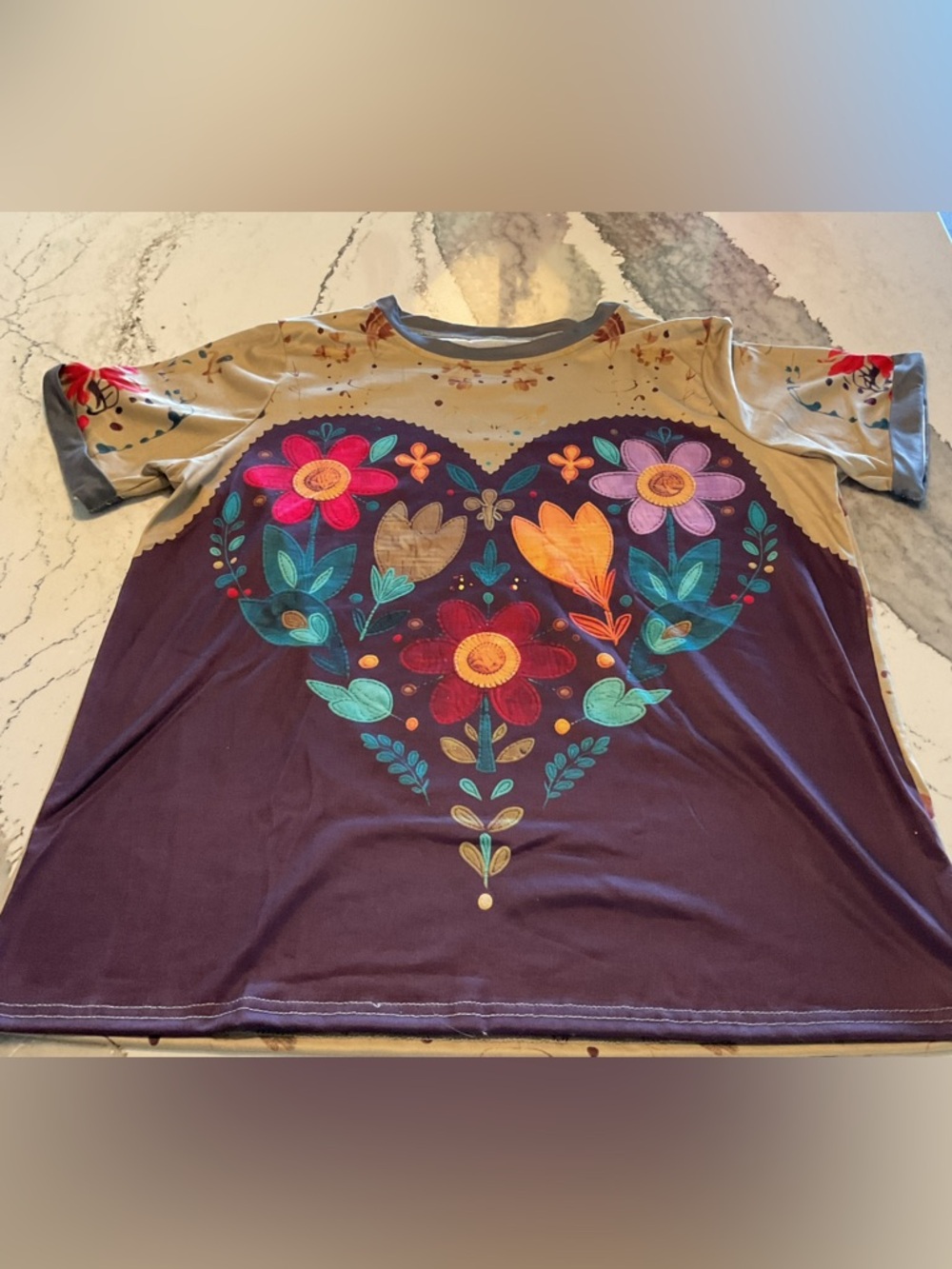 NWOT Printed Floral Heart Graphic Tee